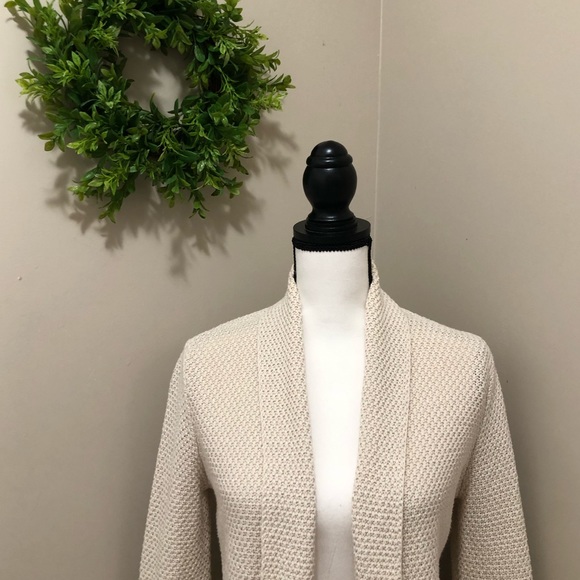 LOFT Sweaters - LOFT Cropped Open Cardigan